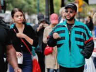 Селена Гомес се скъса, носейки дрехите на Weeknd след разпадането