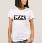 Šis zīmols ir aizdedzināts, lai uz baltiem modeļiem uzliktu kreklus "Melnās meitenes burvība"