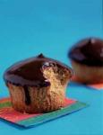 Prøv denne oppskriften på peanøttsmør cupcakes med ganache glasur!