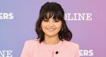 Selena Gomez Goes Retro In Bubblegum Pink Suit Kjol och Blazer Set