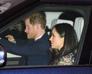 Meghan Markle si veste da principessa per il pranzo di Natale a Buckingham Palace