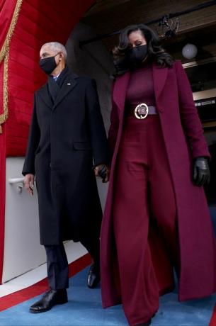 l'ancien président barack obama et son épouse michelle sont vus devant nous le président élu joe biden est assermenté en tant que 46e président américain le 20 janvier 2021, à la capitale américaine de Washington, photo dc par jonathan ernst pool afp photo par jonathan ernstpoolafp via getty images