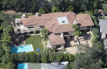 Miley Cyrus und ihre Familie leben in diesem 6,2 Millionen Dollar teuren Herrenhaus in Los Angeles