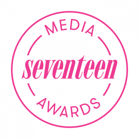 سبعة عشر جائزة إعلامية