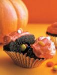 Une touche d'Halloween sur votre cupcake au chocolat préféré!