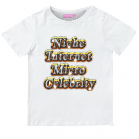 Mini internetové tričko pro celebrity