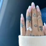 Ariana Grande kihloissa Dalton Gomezin kanssa - Katso Ariana Granden sormus