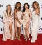 Fifth Harmony tuée lors de sa première apparition sur le tapis rouge en tant que quatuor