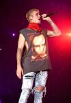 Justin Bieberin viimeisin epätodennäköinen riita on ohi... paita