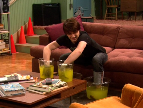 Drake'as ir Joshas Lizardas Pee