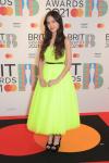 Olivia Rodrigo hadde på seg en neon -ballkjole på BRIT Awards 2021