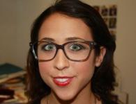 Make-up-Tipps für Mädchen mit Brille!