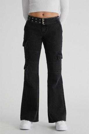 Czarne jeansy flare cargo z niskim stanem