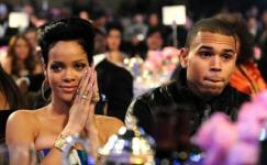 Chris Brown abuzează Rihanna
