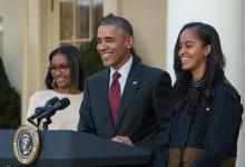 Hoe president Obama met Malia en Sasha sprak over de haatmisdrijven na de overwinning van Trump