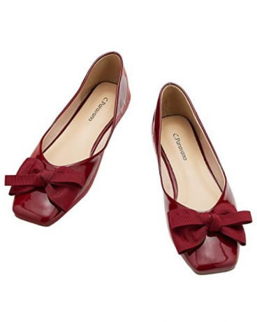 Platte schoenen met rode vierkante neus