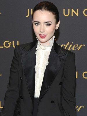 sev-how-to-get-lily-collins-frisyr