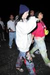 Demi Lovato ve Noah Cyrus, Six Flags'ta El Ele Tutuşurken Görüntülendi