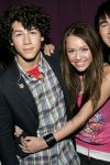 Nick Jonas spricht über Ex Miley Cyrus