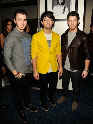 Jingleball Jonas Brothers 2012