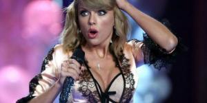 Taylor Swift Membuat Jessica Hart Dilarang Dari Fashion Show Victoria's Secret