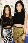 Kim Kardashian Kuidas Kylie Jenner oma huulemeiki teeb