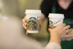 387 klientów Starbucks płacą dalej