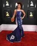 Iemand droeg een pro-life-jurk met een echte foetus erop naar de Grammy's en mensen zijn PISSED