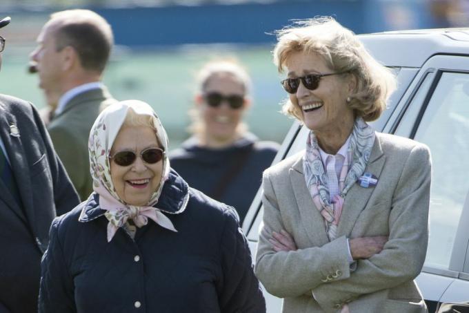 Windsor, Anglicko, 11. mája, kráľovná Alžbeta II. a Lady Penny Romsey sa zúčastňujú kráľovskej windsorskej výstavy koní v domácom parku 11. mája 2018 vo Windsore, Anglicko foto od mark cuthbertuk press cez getty images