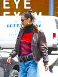 Bella Hadid otřásla trendem Y2K Two-Belt Trend s Grunge Jeans