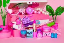 Trixie Mattel habla sobre su nueva línea de cosméticos, peleas con blogueras de belleza y su próximo álbum