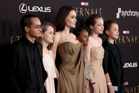 angelina jolie és gyerekei az örökkévalóság premierjén