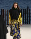 Gigi Hadid cerró la pasarela en Proenza Schouler y Moschino durante la Semana de la Moda de Nueva York