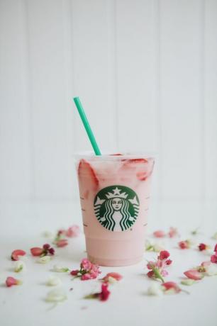 Rosa, Drikke, Milkshake, Smoothie, Drikkehalm, Kopp, Alkoholfri drikke, Mat, Italiensk brus, Flyter, 