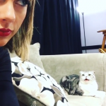 Taylor Swift er endelig hjemme og Meredith er IKKE fornøyd