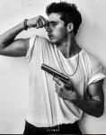 Brooklyn Beckham na Instagramu pozira s pištolo in ljudje so jezni