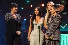 Kim Kardashian bocsánatot kér a „dolgozz keményebben” megjegyzésért