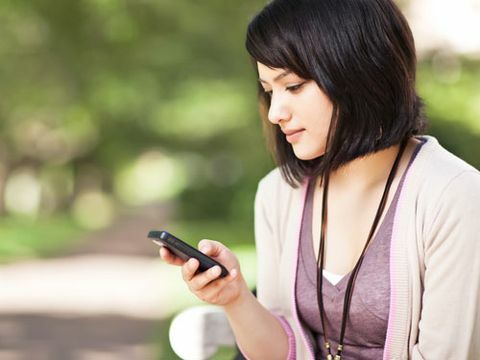 prežívajúce textové správy pre mladistvých