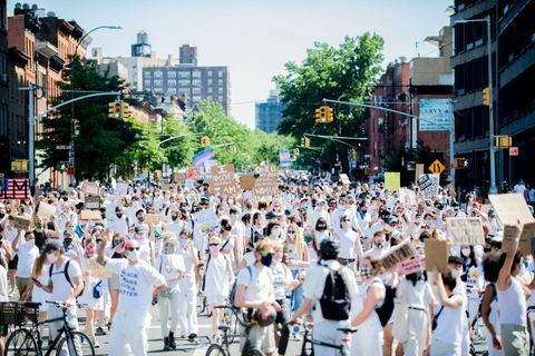 i manifestanti si riuniscono a brooklyn per il raduno della questione delle vite trans nere