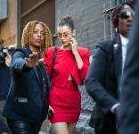 Bella Hadid křičí na ochranku, že údajně postrčila fotografku