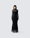 Jenna Ortega canalizza Mercoledì Addams in un abito Dior nero e una collana girocollo