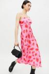 Zde si můžete koupit růžové midi šaty Addison Rae's Bubblegum
