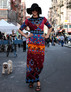 Raça de cachorro, Chapéu, Estilo, Cachorro, Carnívoro, Moda de rua, Rua, Moda, Viagem, Chapéu de sol, 