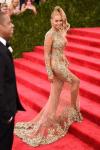 คุณต้องดูชุดพรหม Badass ที่ได้รับแรงบันดาลใจจาก Met Gala Gown ของ Beyonce