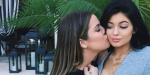 Katso, miten Kylie Jenner myöntää väliaikaisia ​​huulten täyteaineita