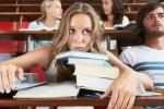 Studi Membuktikan Kuliah Tidak Membantu Siswa Belajar