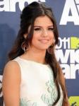 Veja o visual do MTV Movie Awards de Selena Gomez!