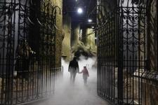 Obsada „Harry Potter” pojawia się w „Zakazanym lesie” w Warner Bros. Wycieczka studyjna po Londynie.