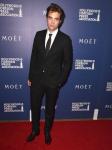 Robert Pattinsont kizárták az iskolából, mert pornómagazinokat lopott